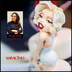 Red modeling dough Saracino