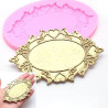 Mould in silicone plate frame with hearts