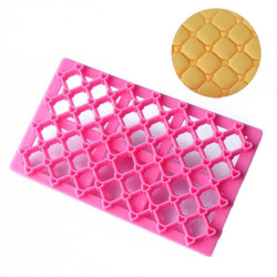 Quilted effect and hearts tool for sugar paste