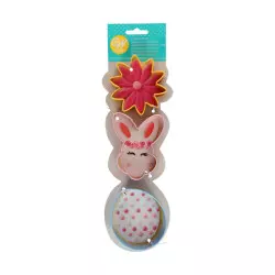 Flower, bunny and Easter egg cookie cutters Wilton
