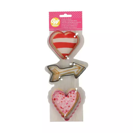 Heart and arrow cookie cutters Wilton x3