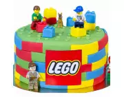 Décoration de gâteau sur le thème des LEGO